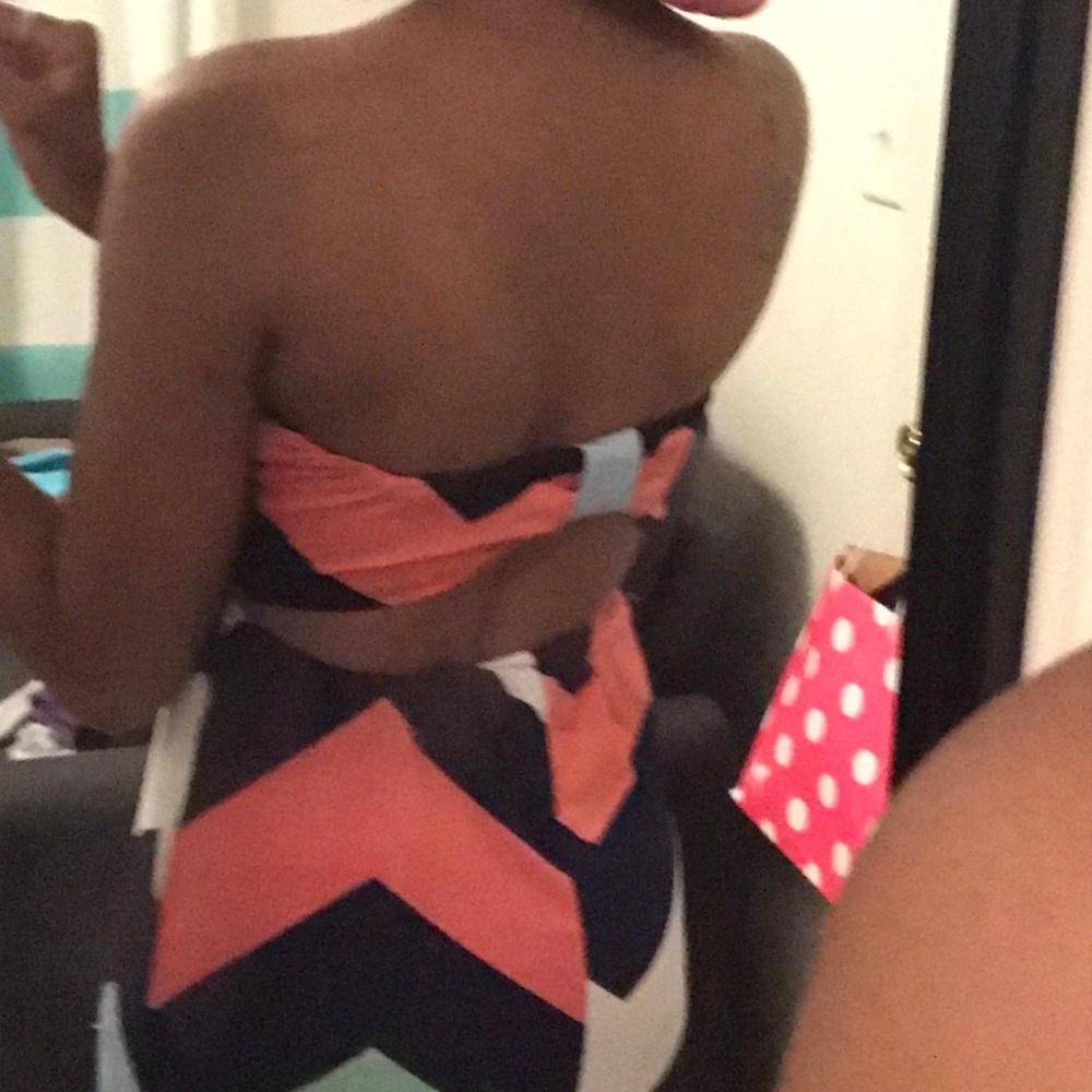 Dress - Picture 2 of 2